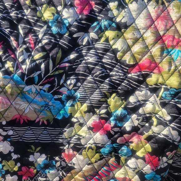 Asian Quilted Jacket Silk Lined Floral - Picture 4 of 7